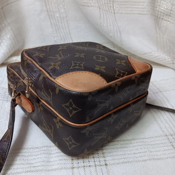 Louis Vuitton EUC ✨ Amazon Vintage 1991 Monogram Crossbody Bag - Picture 10 of 16